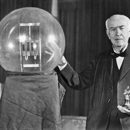 Thomas Alva Edison. - &iquest;F&iacute;sico qu&iacute;mico matem&aacute;tico o bi&oacute;logo?
