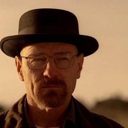 Es m&eacute;dico, de R&iacute;o Negro y se lo conoce como "El Heisenberg Provida" &eacute;l es... - &iquest;Cu&aacute;nto sab&eacute;s de La Ola Celeste Argentina?