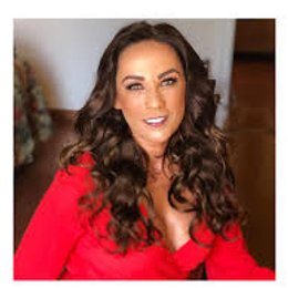 a quien beso consuelo duval en la boca en la primera temporada? - &iquest;QUE TANTO SABES DE QUIEN ES LA MASCARA MEXICO?