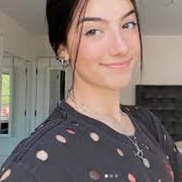 su hermana es.. - cuanto sabes de Charli D'amelio
