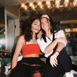 que es avani de charli - cuanto sabes de Charli D'amelio