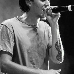 A que canci&oacute;n pertenece la siguiente frase: "me gusta el rap desde que tengo como 11 y no he podido parar desde entonces, he escrito un mont&oacute;n de canciones, he improvisado ebrio en callejones y he cantado serio ante varios cientos de seguidores" - &iquest;Cu&aacute;nto sabes de Canserbero?